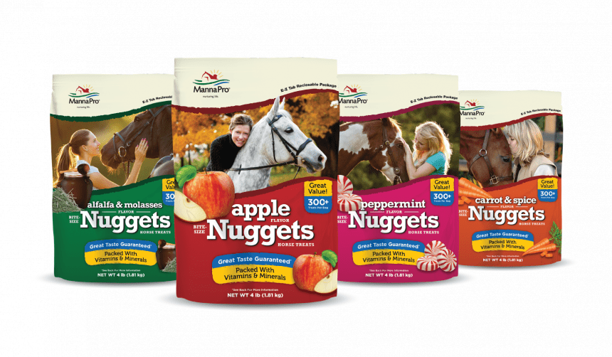 Manna Pro Bite-Size Nuggets for Horses – Horse Training Treats – Apple Flavored Treats – 4 pounds